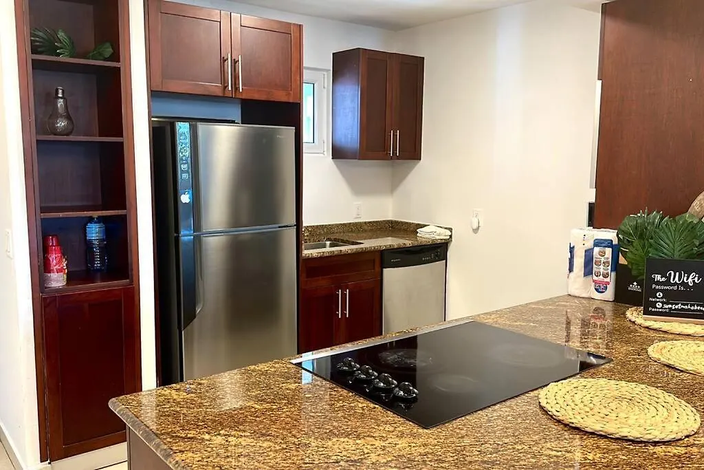 Maho Beach House - Spacious 2 Bedroom - Ocean View São Martinho