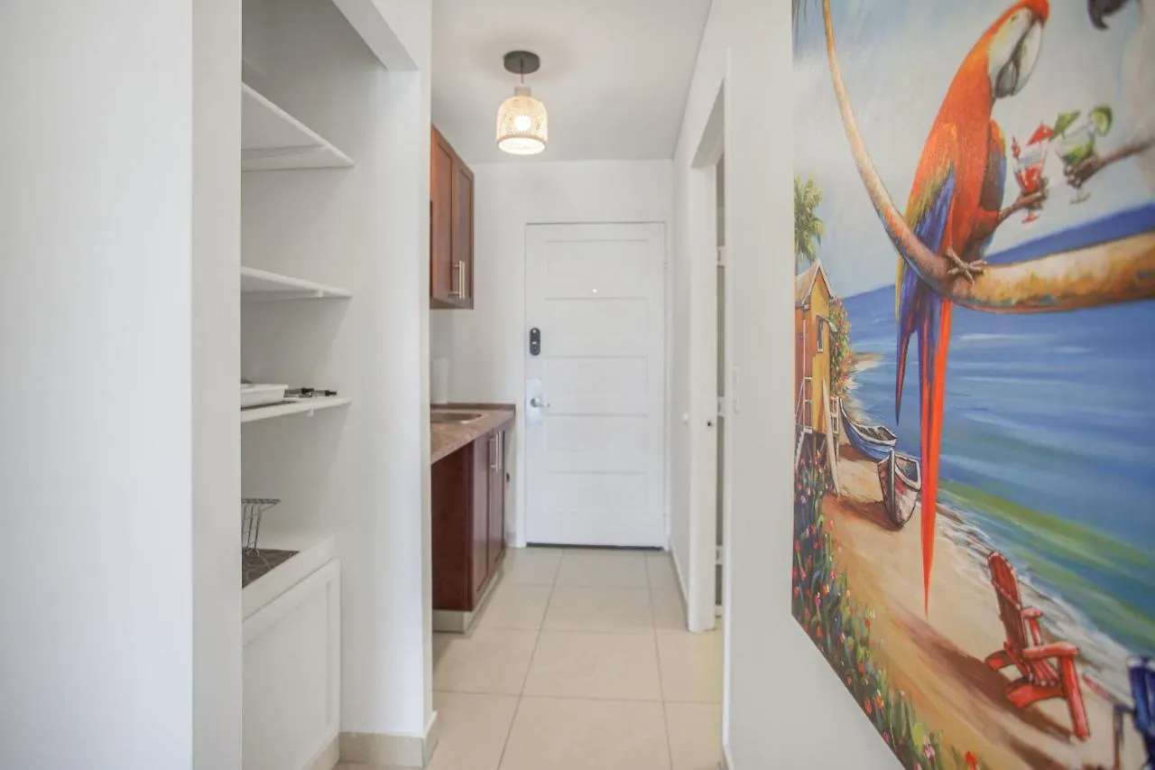 Maho Beach House - Spacious 2 Bedroom - Ocean View Apartamento