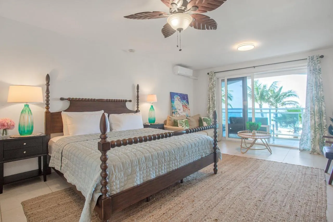 Maho Beach House - Spacious 2 Bedroom - Ocean View 0*,