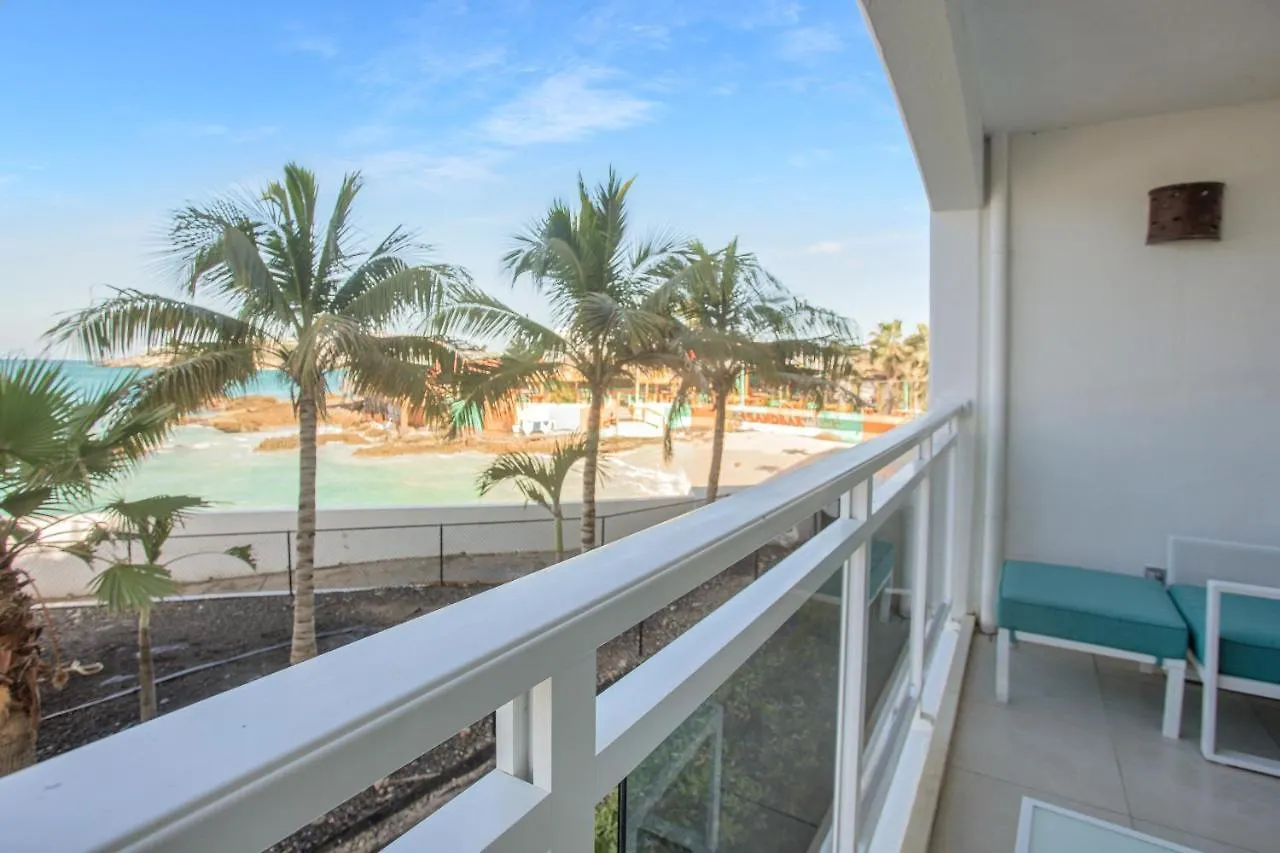 شقة Maho Beach House - Spacious 2 Bedroom - Ocean View